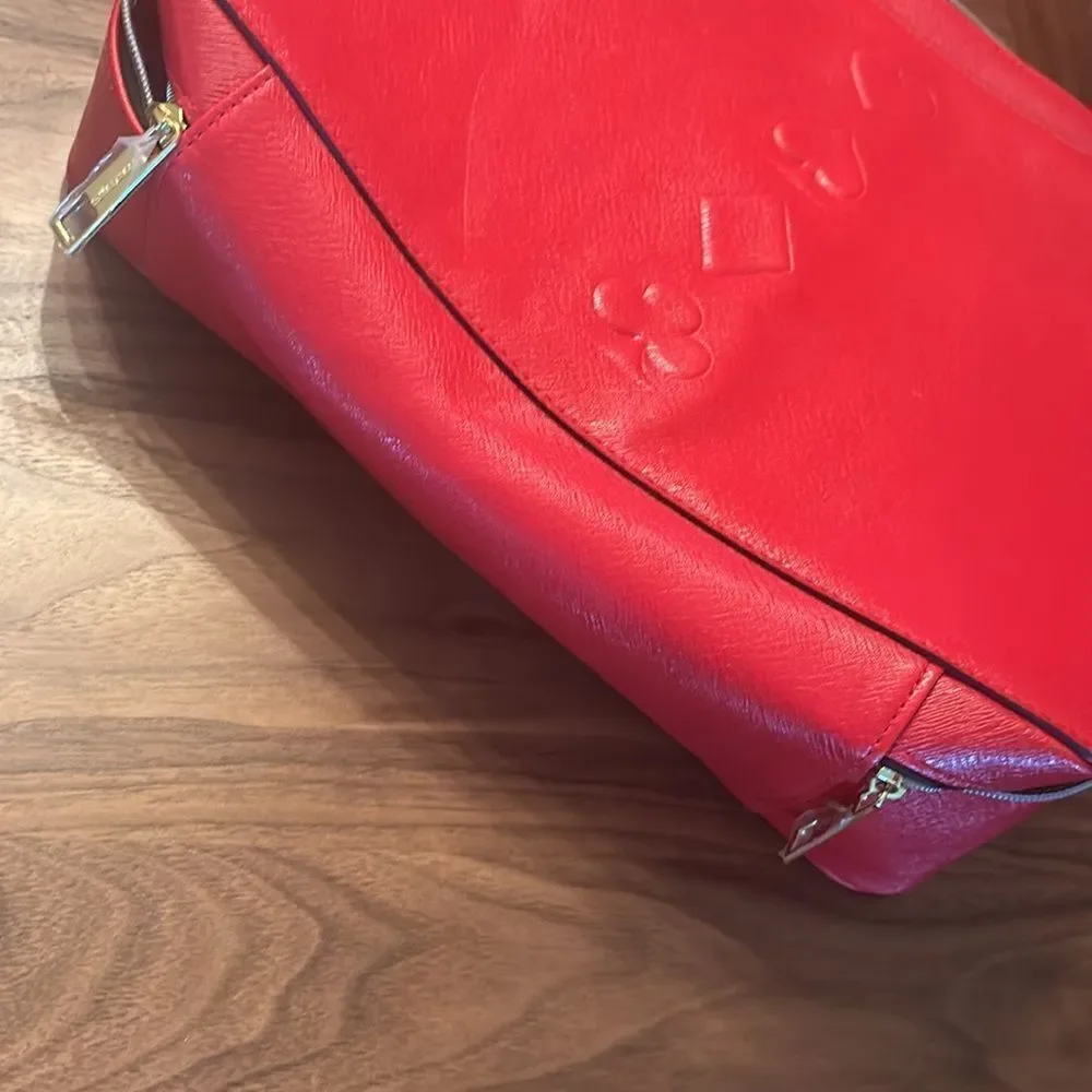 NWOT Esteé Lauder Beauty Essentials Case